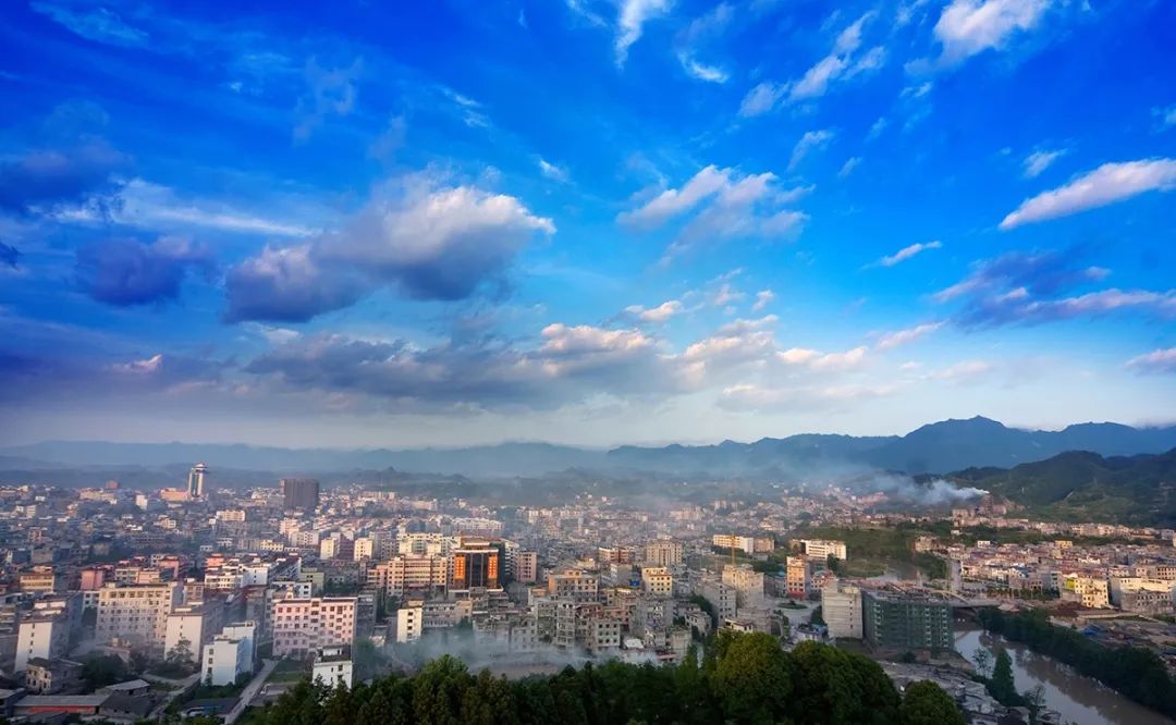 图片来源:龙山县人民政府网站