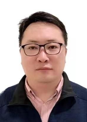 　　卢旺达电子工业与信息技术有限公司总经理刘文俊