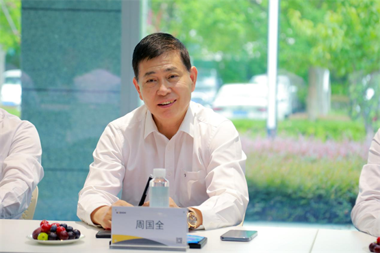 　　图|中天钢铁集团执行董事、副总裁、中天淮安项目筹建指挥部总指挥周国全先生