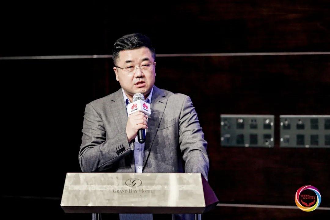 　　华为中国政企AICC销售总监 张翰甫