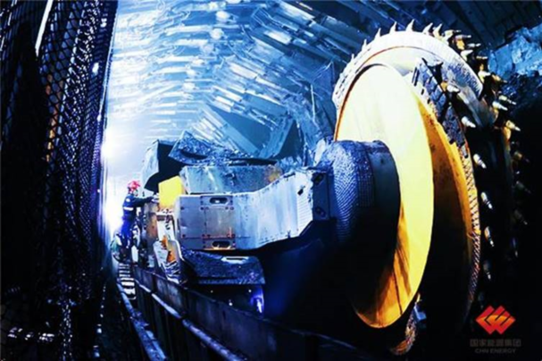 图为上湾煤矿8.8米综采工作面