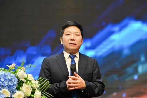 (李真林 教授 中华医学会影像技术分会主任委员)