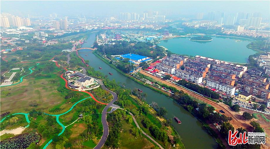 2021年沧州运河景观带图片