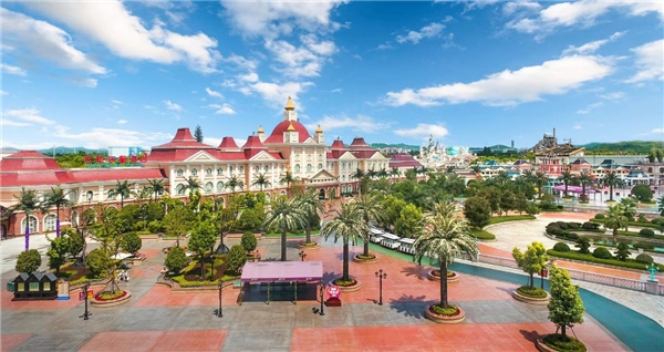 　　(方特主题酒店)