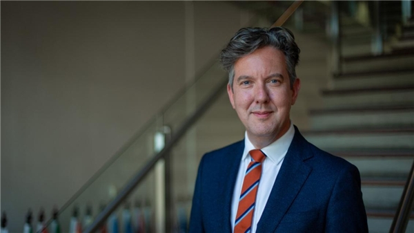 　　(图4 斯威本科技大学副校长Prof. Douglas Proctor)