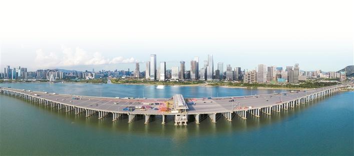 前海航拍图. 深圳特区报记者 周红声 摄