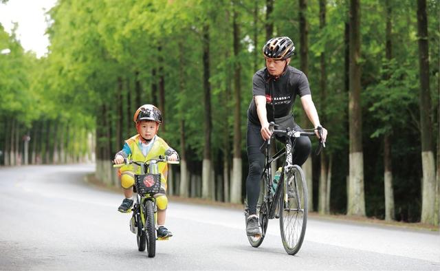 亲子骑行