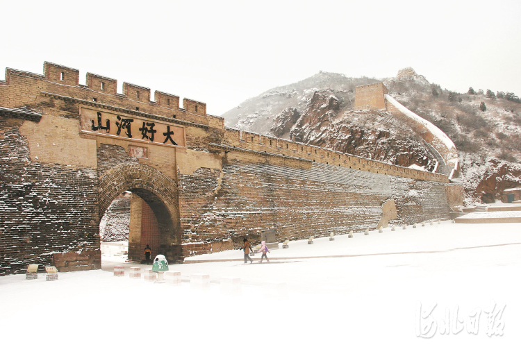 张家口大境门长城,这里曾经是张库大道的起点.河北日报资料图片