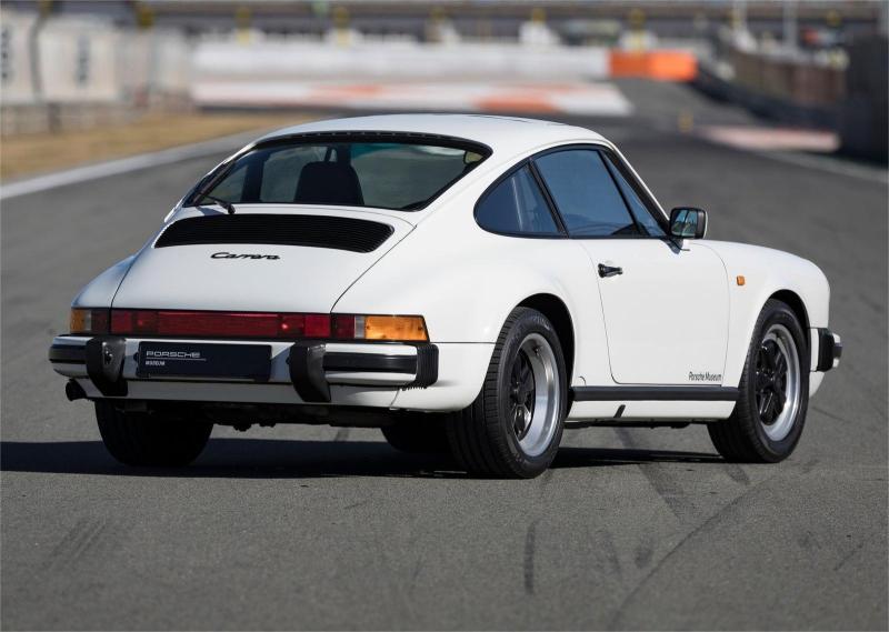 (代号为930的第二代保时捷911)