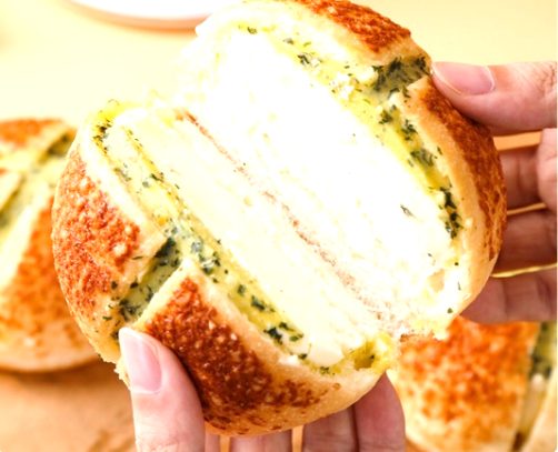 (图:家乐福会员店 热销爆款商品 )