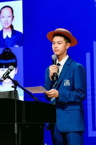 　　丘吉尔院舍长双语致辞