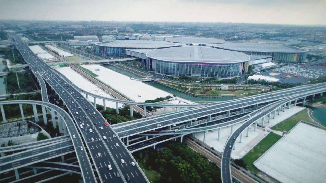 四重视角,解构世界虹桥的前湾生活|上海市_新浪新闻