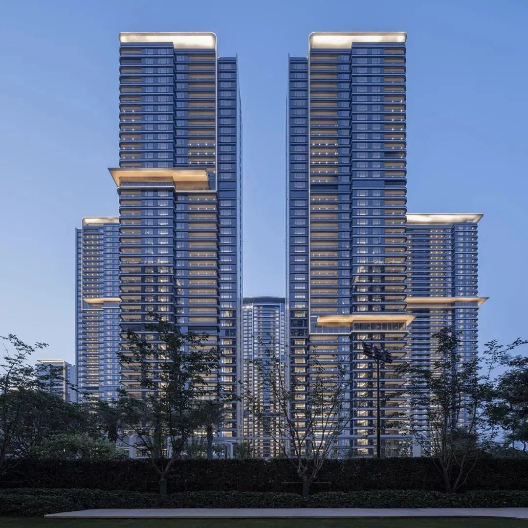 中海地产产品类型:高层外立面风格:现代嘉兴卓越玲珑湾开发企业