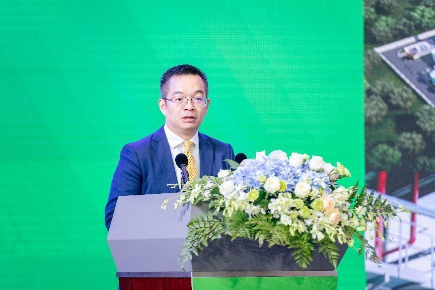 　　新奥新智CEO兼总裁郭继军在论坛发表主旨演讲