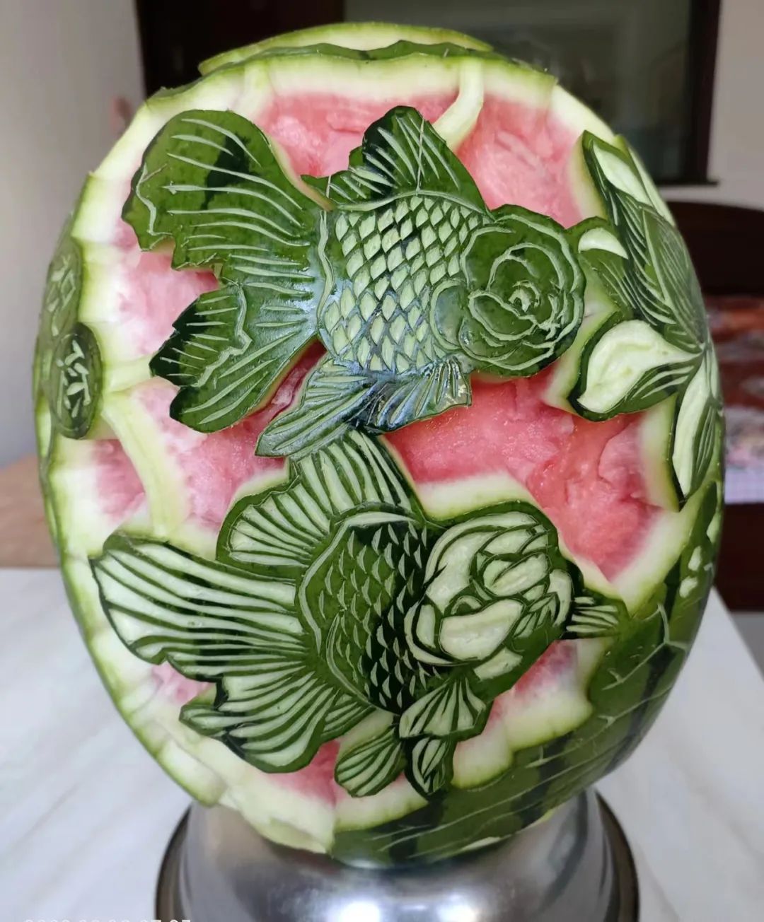 如此漂亮的西瓜雕刻,怎么舍得下口?|刻刀_新浪财经_新浪网