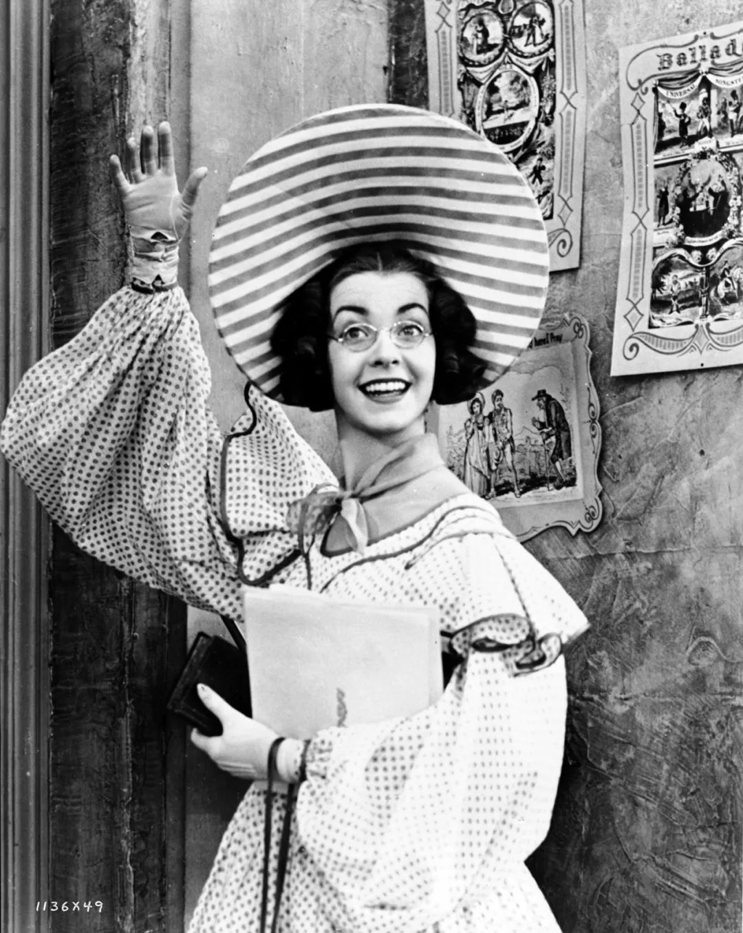 玛莎·亨特在1940年版的《傲慢与偏见》中饰演玛丽·班内特