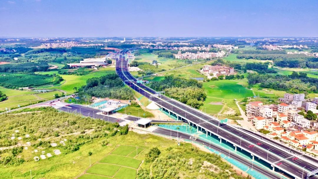 湛江机场高速一期先行段通过交工验收|湛江机场_新浪财经_新浪网