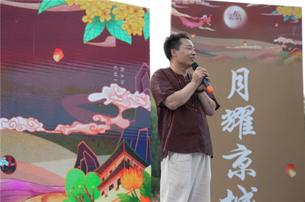 　　(中国双卯文化推广第一人王晓明先生)