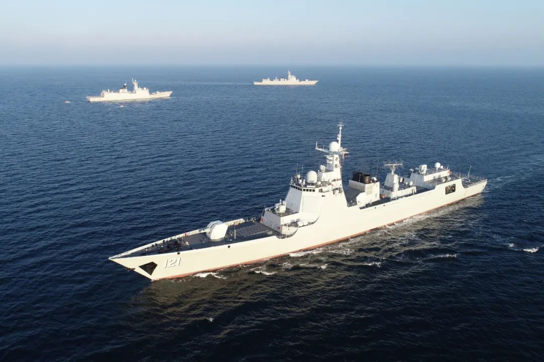 直击演训场,编队海上攻防特情不断|齐齐哈尔舰_新浪军事_新浪网