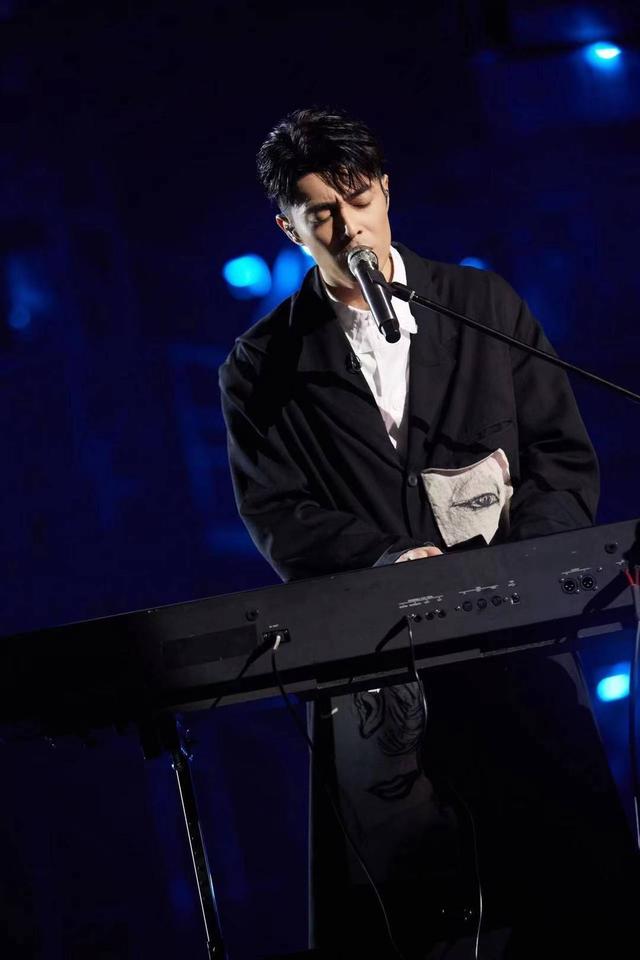 周柏豪广州演唱会(周柏豪广州演唱会嘉宾)