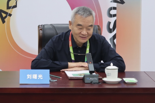 　　中国博物馆协会理事长刘曙光