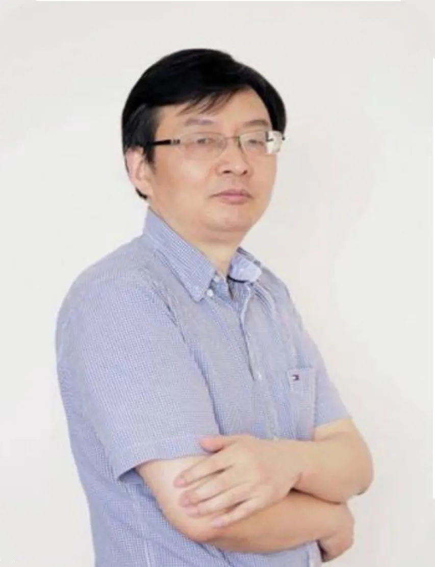 　　江苏省人民医院血液内科主任医师,南京医科大学第一附属医院血液科主任、博士生导师、博士后合作导师 李建勇教授