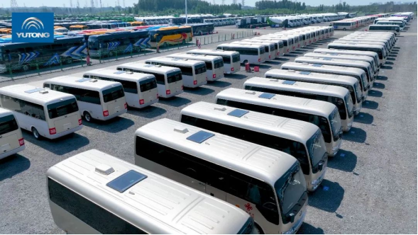 　　图 | 交付乌兹别克斯坦的宇通客车