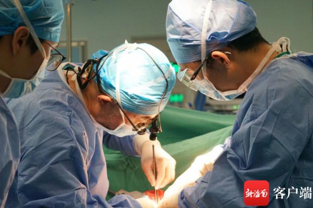 36年前女婴为活命,移植了狒狒心脏,现在怎么样了?...