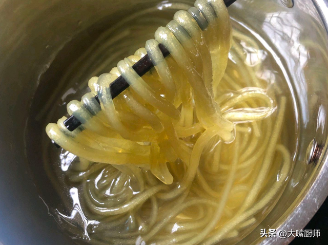 想吃酸辣粉不用买，1块5做一碗，酸辣开胃，爽滑筋道，省钱又解馋休闲区蓝鸢梦想 - Www.slyday.coM