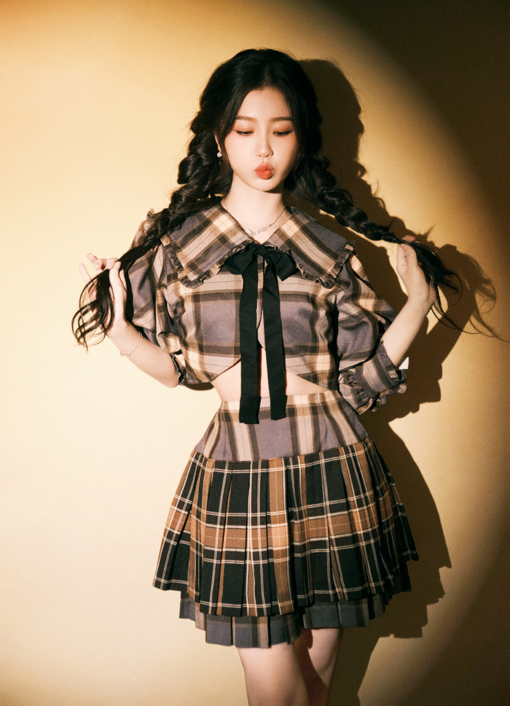 虞书欣《苍兰诀》见面会造型写真释出 梳麻花辫嘟嘴甜美可爱_高清图集