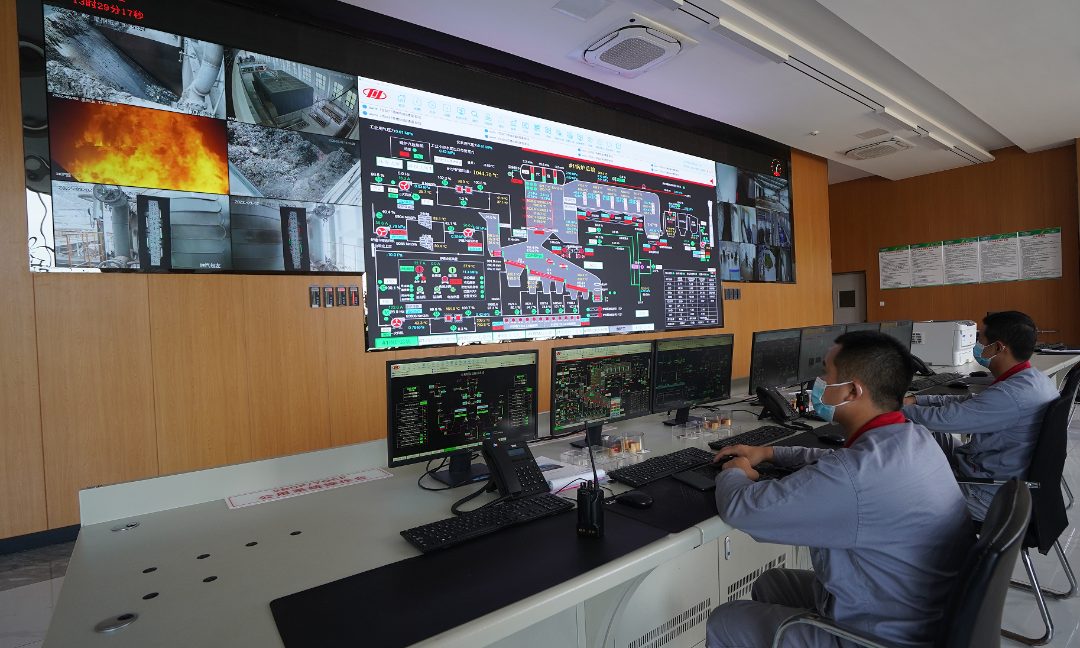 石家庄市赵县生活垃圾焚烧发电厂中央控制室.聂聪超摄