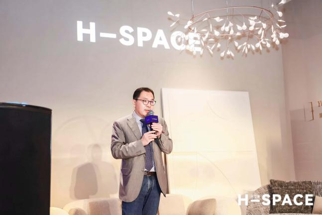 　　图为中国意大利商会上海大区负责人 陈卫先生阐述中意文化与经济合作的重要意义