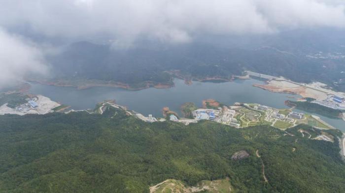 (南方电网梅州抽水蓄能电站下水库 图片来源:南方电网)