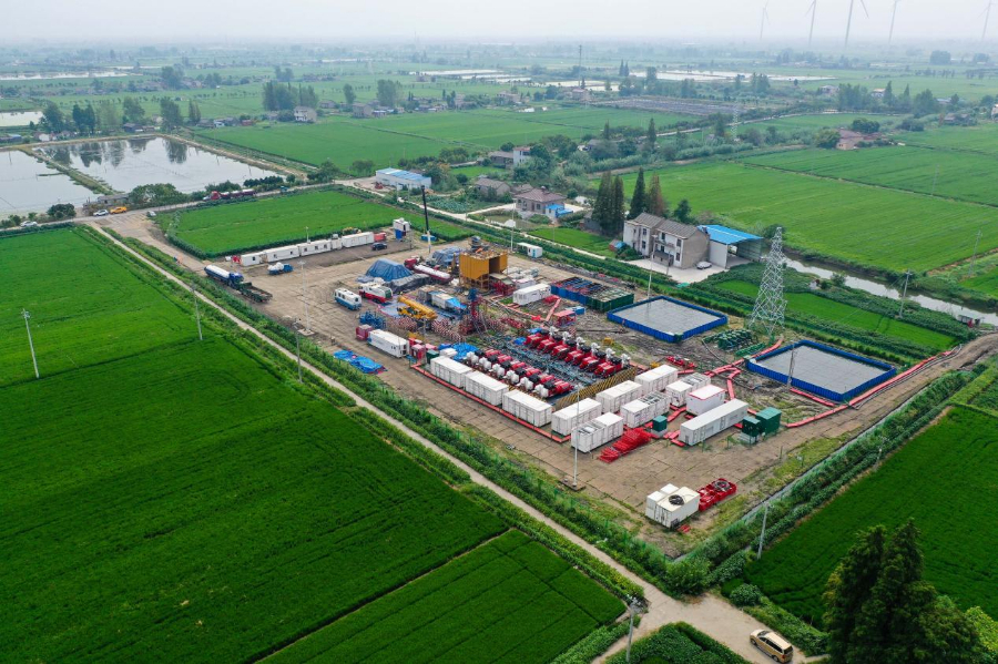 位于扬州市江都区的江苏油田花页5hf井电驱压裂现场(新华社记者 季