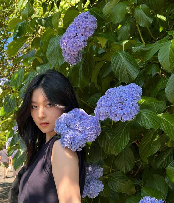 陈嫣冉的超现实主义插画,来自于漫画,梦境,人与时间的灵感交集