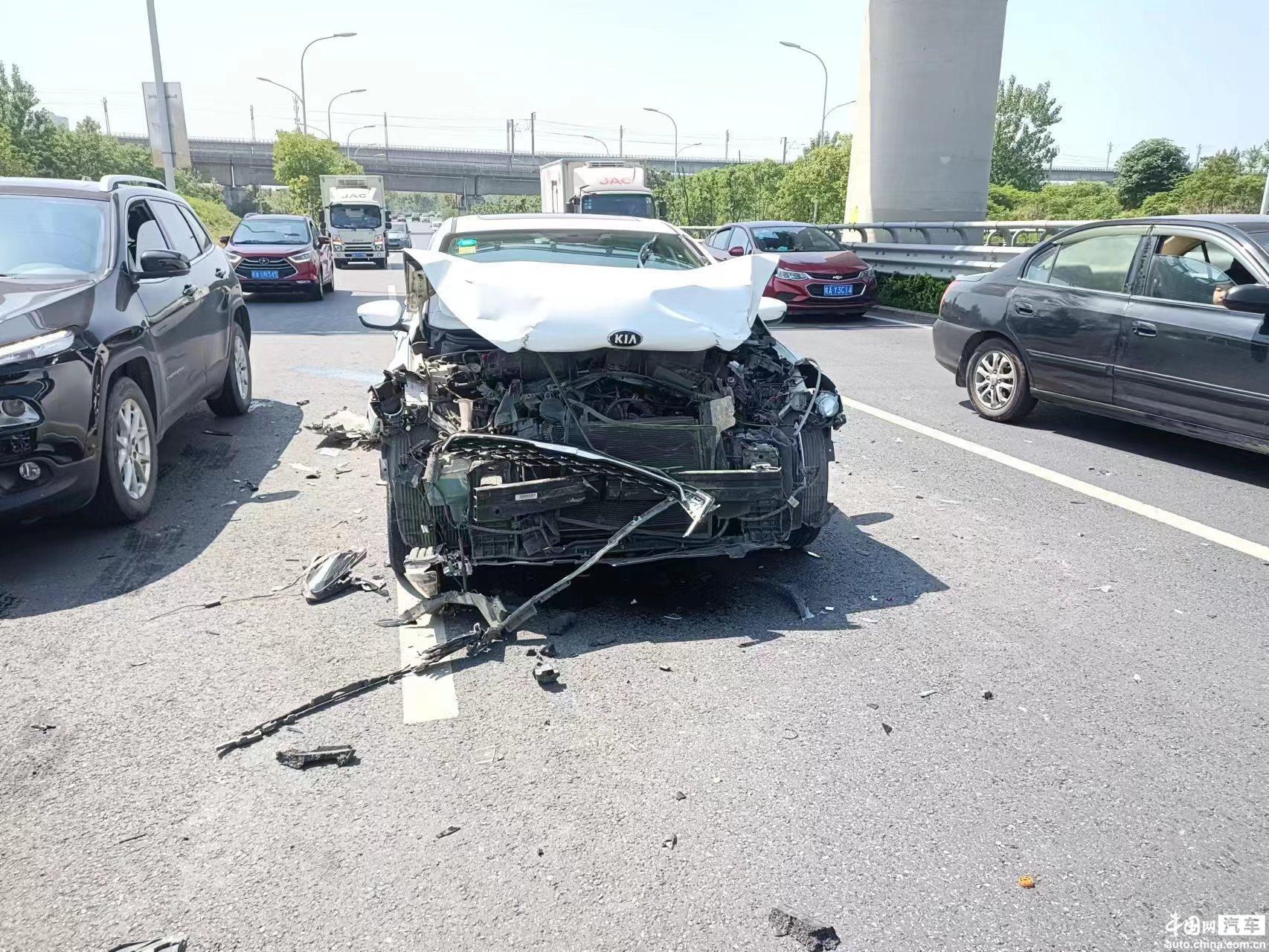 起亚k3发生事故安全气囊未弹出车主要求厂家赔偿遭拒绝 悦达起亚 新浪财经 新浪网