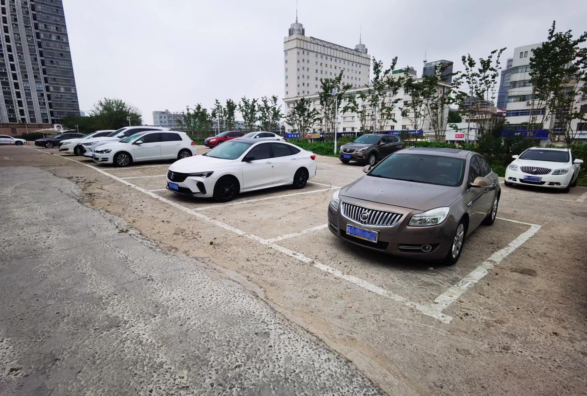 妙招 硬招,缓解"停车难"