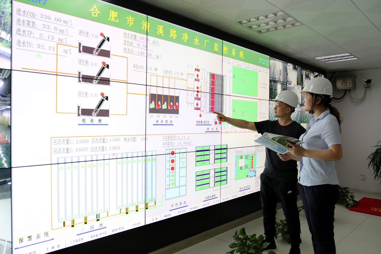 向记者详细介绍道：“项目充分利用嘉源集团所属自来水厂、污水厂、防洪枢纽、污水泵站等可利用资源