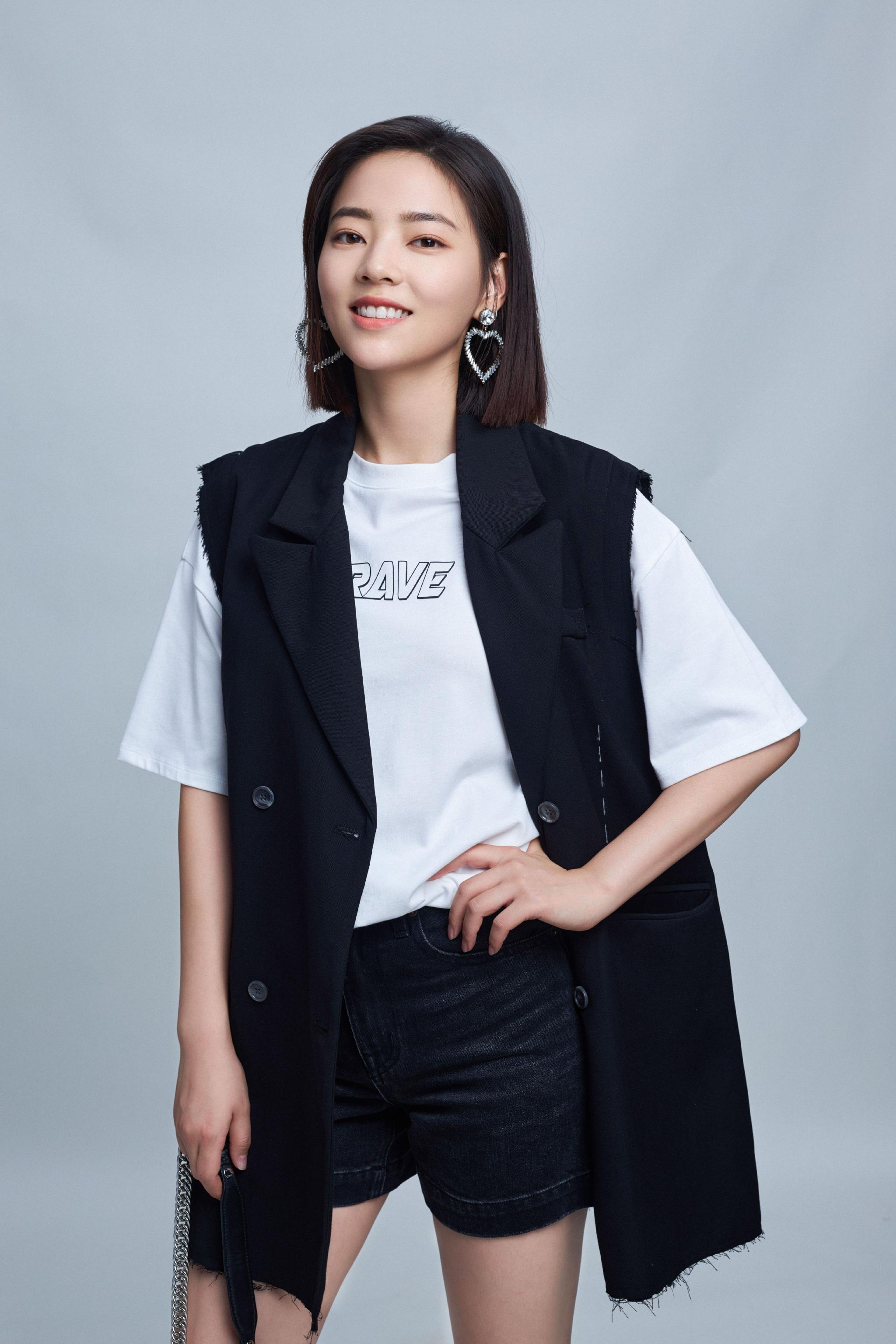 演员薇薇.  受访者供图