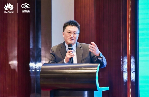 　　华为文化管理研究专家陈德胜
