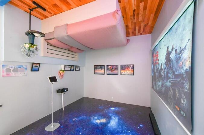 　　“光的享受”卧室场景