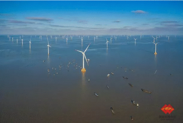 图为国家能源集团龙源电力江苏海上风电场