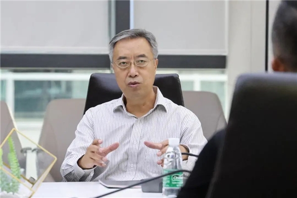 　　清华大学深圳国际研究生院党委书记武晓峰发表讲话
