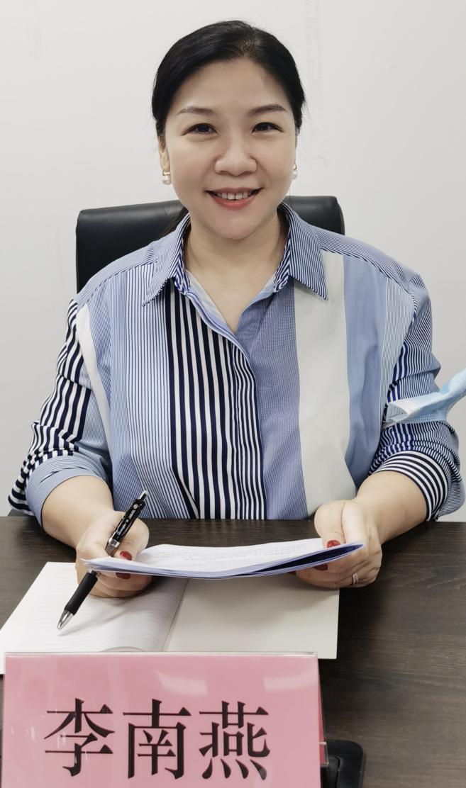 　　高校毕业生就业协会标准与评价服务工作办公室主任--李南燕