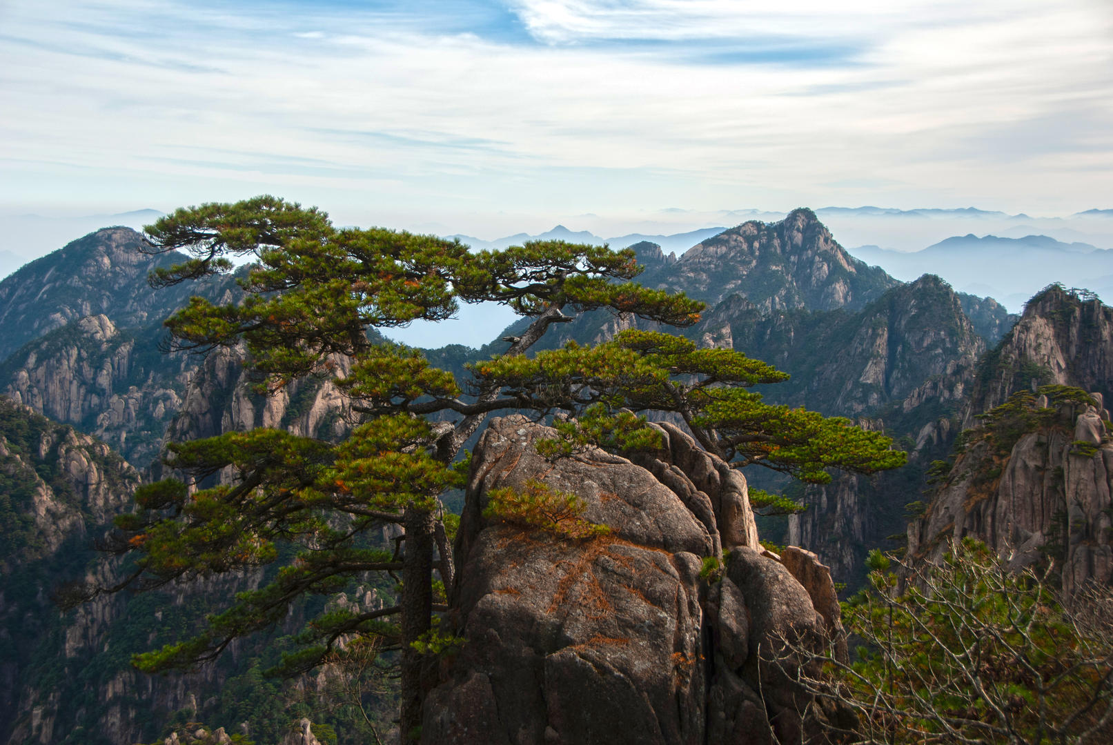 ↑ 黄山 资料配图 图据IC Photo