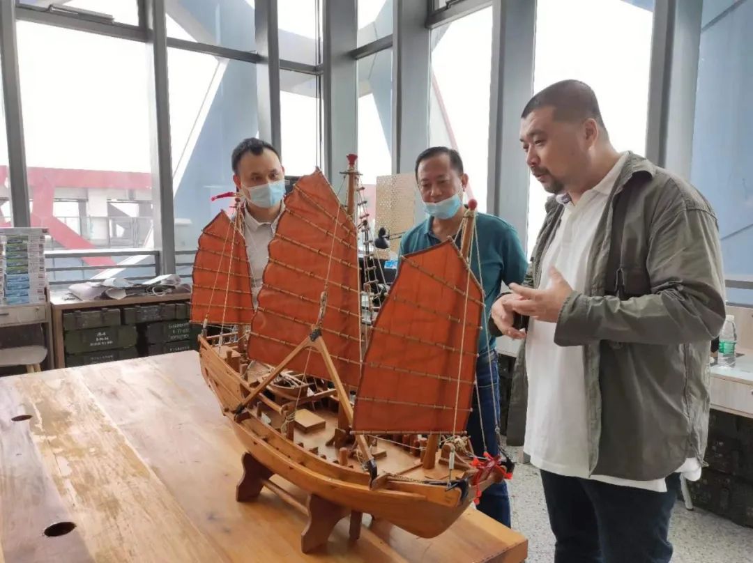 @模型修复高手，深大海洋文化科普教育基地喊你来修复古船模_手机新浪网
