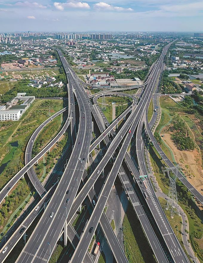 金武快速路实现金坛到常州城区"全程快速化".肖勇 摄