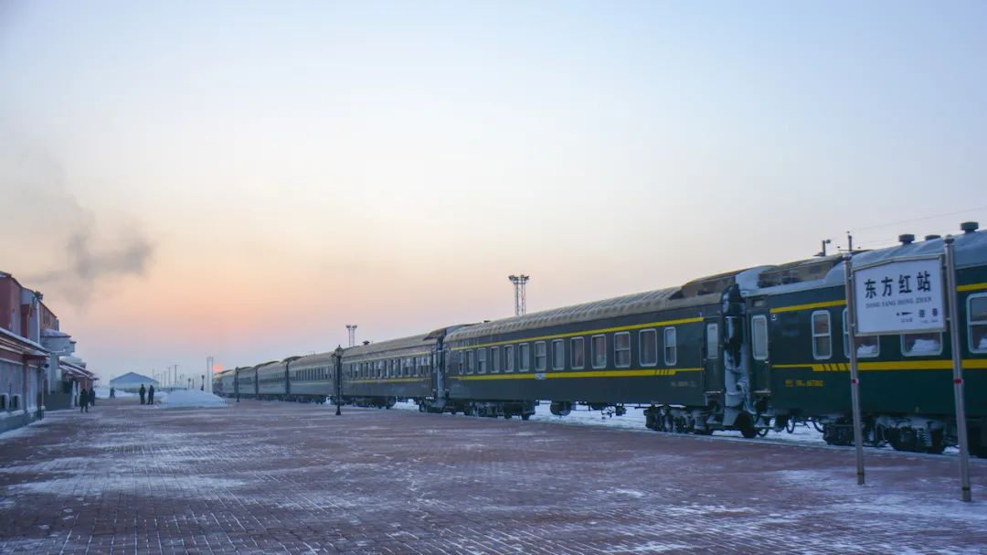 改造前的东方红站站台.