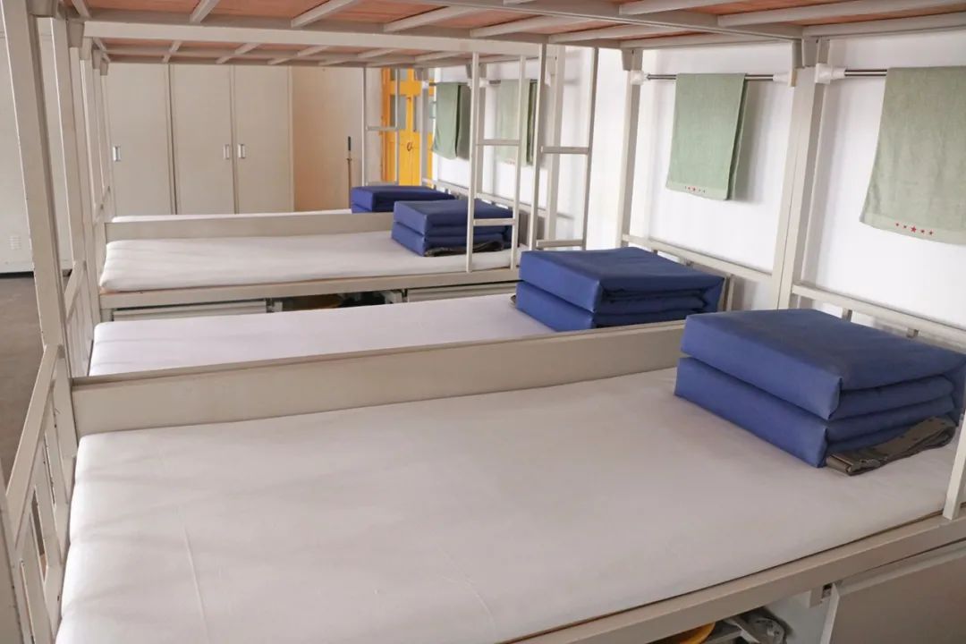 新兵看过来!班长带你一起搞定"豆腐块"