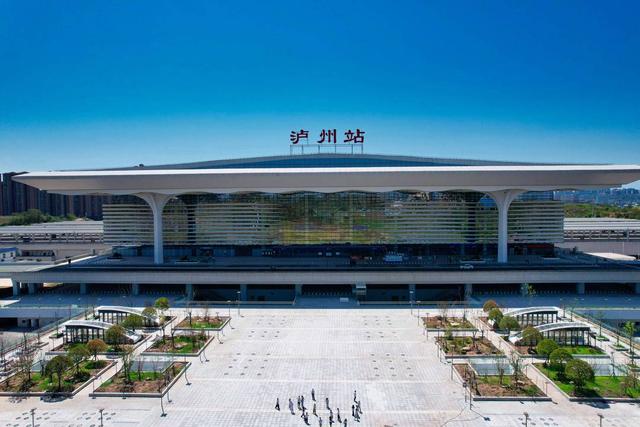 泸州高铁站.杨尚威 摄